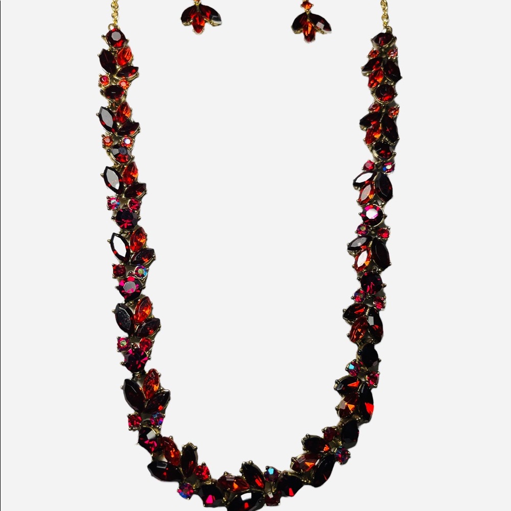 BEAUTIFUL! Austrian Crystal Necklace Earrings Set